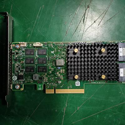 博科/Broadcom 9560-16i 8G阵列卡
