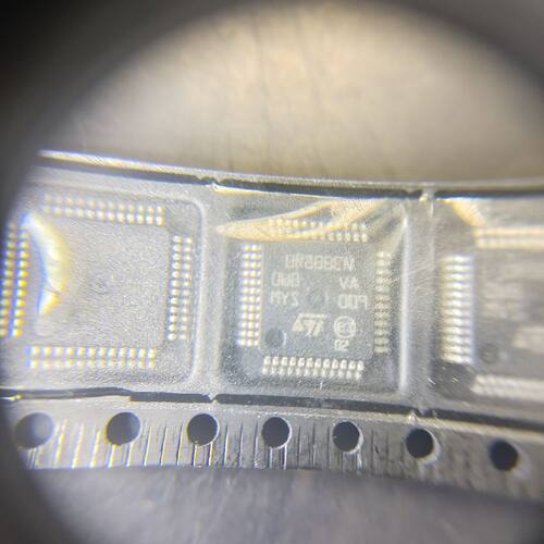 ur8bben  st芯片  H－LQFP48脚