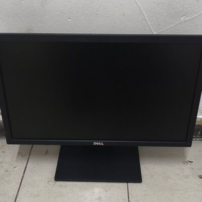 出21.5寸显示器。型号为SE2218HV。支持1920