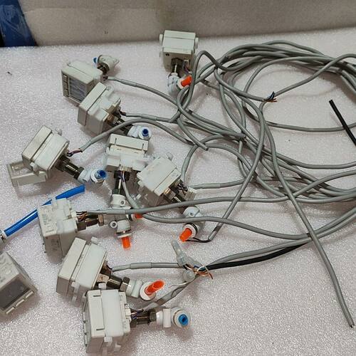 L&T数显压力表DPS-310RX 24VDC 10个出