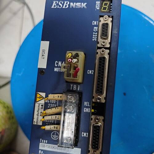 伺服驱动器 ESB-YSB3040AB300 日本
