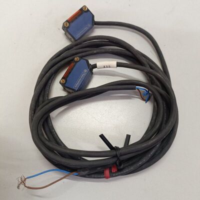Telemecanique XUM2AKSBL2T光电传感器