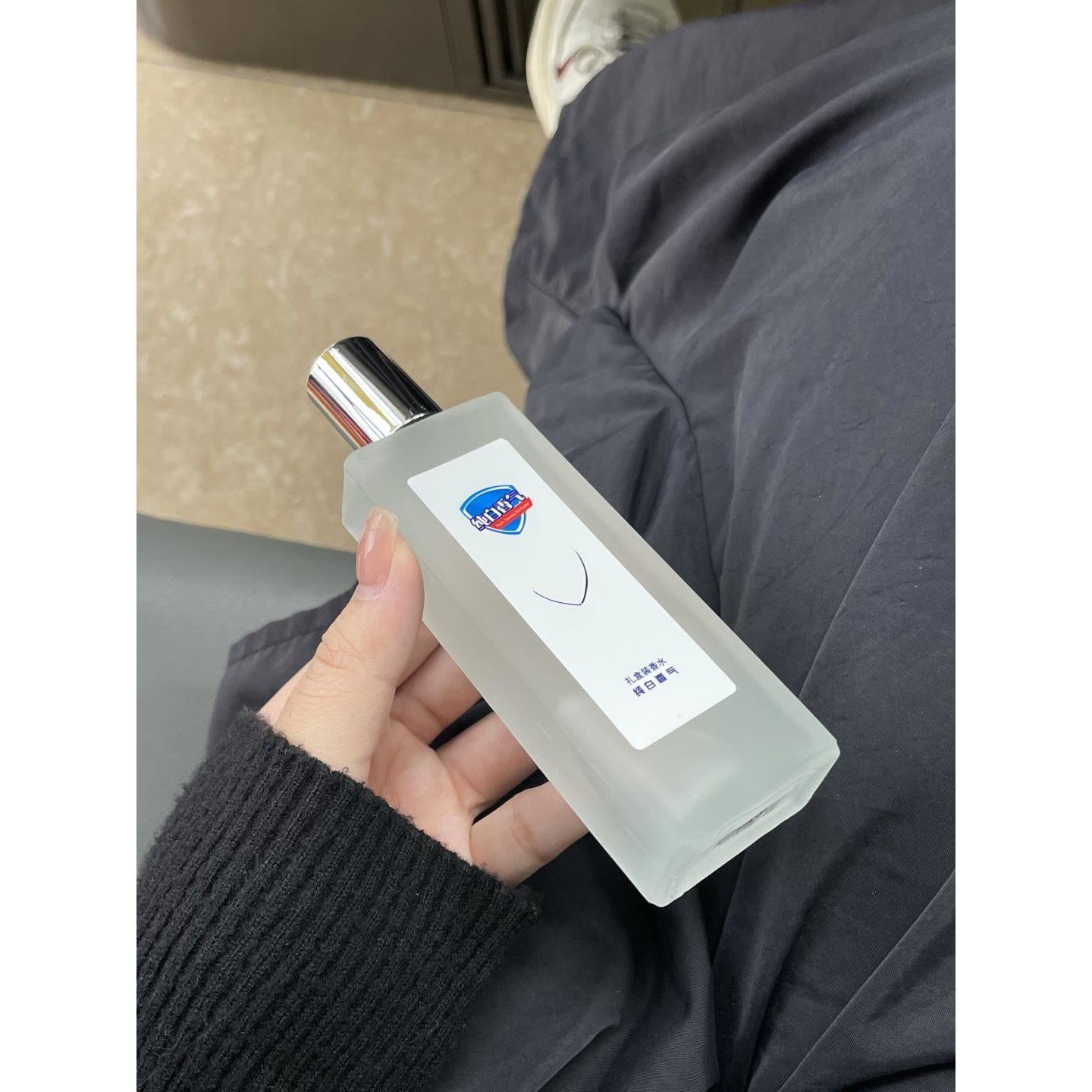 去上班被同事误以为刚洗完澡!纯白香气淡香持久留香清新自然香水