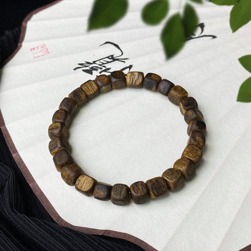 九分沉奇楠沉香方形珠手串