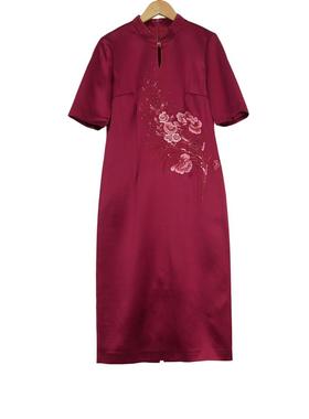 【六礼】精选品牌女装高端时尚气质百搭酒红色连衣裙A3-17809