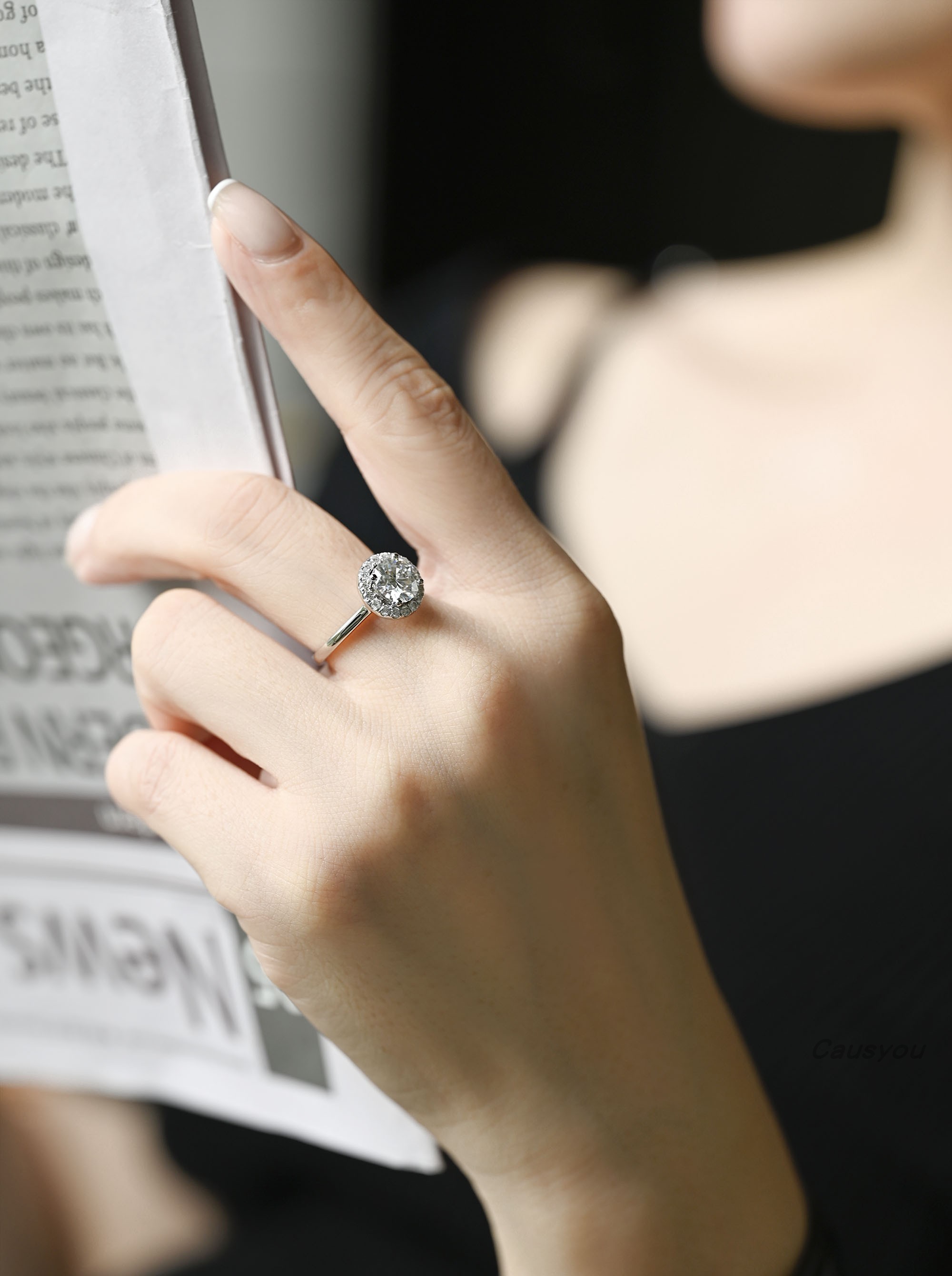 causyou莫桑石圆形镶圆钻钻戒18k金铂金莫桑石戒指d色送闺蜜定制