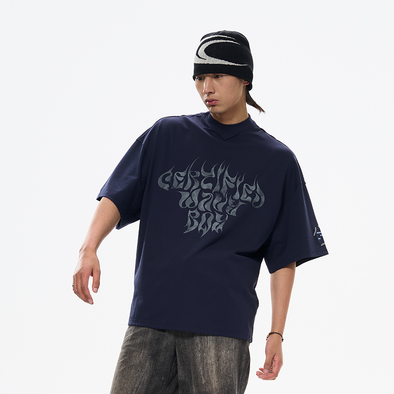 宽松藏青色街头火焰印花T恤