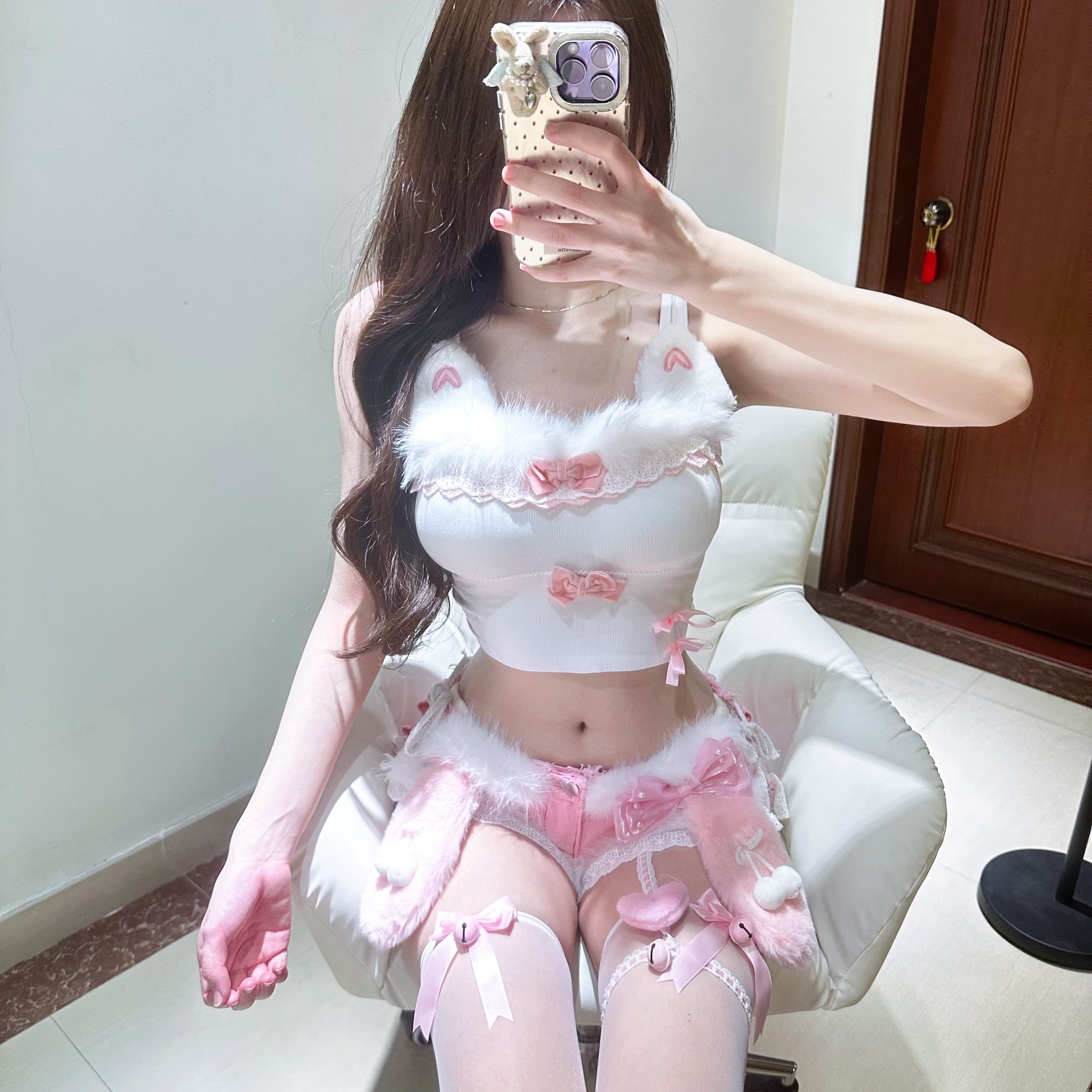 尤物原创手作白粉套装兔耳朵可爱性感情趣超短裤外穿网红酒吧制服