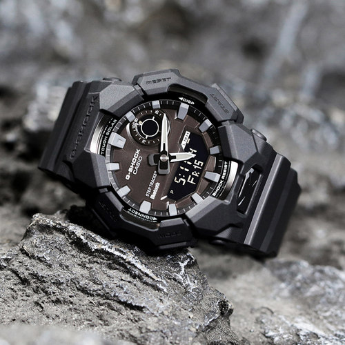 卡西欧G-SHOCK太阳能蓝牙男表