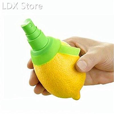 1PC Orange Juice Squeeze Juice Juicer Lemon Spray Mist Orang