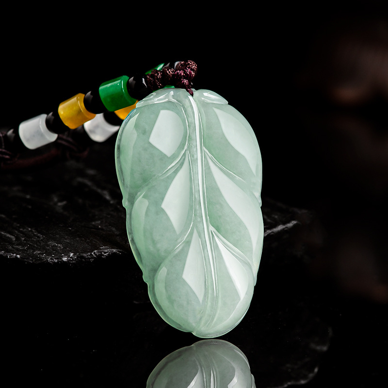 翠莹福天然翡翠糯种吊坠