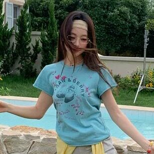 时尚休闲圆领修身印花T恤短袖女