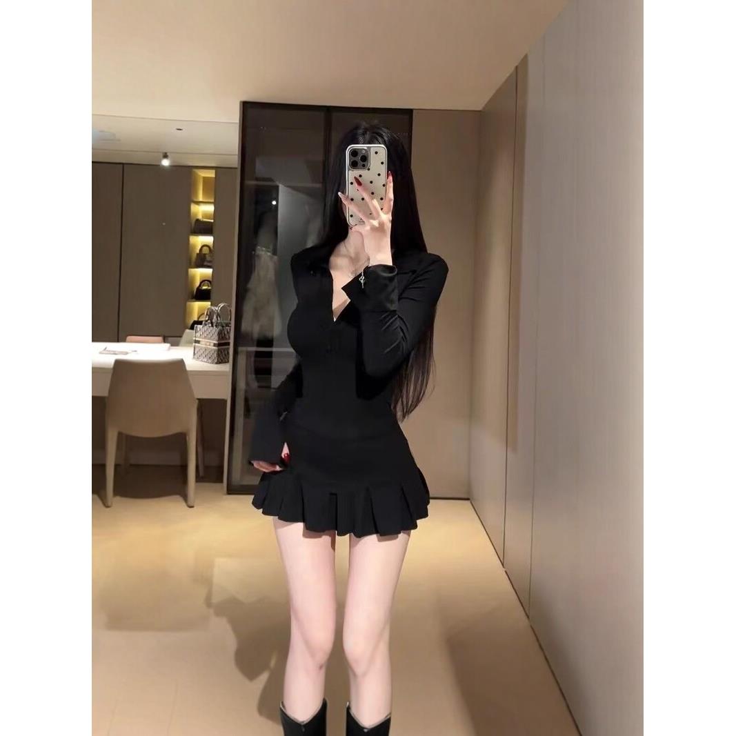 新款御姐风高级黑色连衣裙子女秋冬季修身包臀裙辣妹短裙春季套装