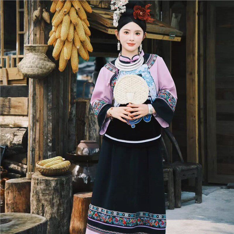 新款布依族印花花苗族服装全套少数民族民族特色旅拍演出套装民族