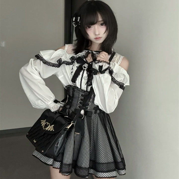 日系rojita蕾服套装女秋长袖甜美蕾丝漏肩上衣收腰显瘦亚文化裙子