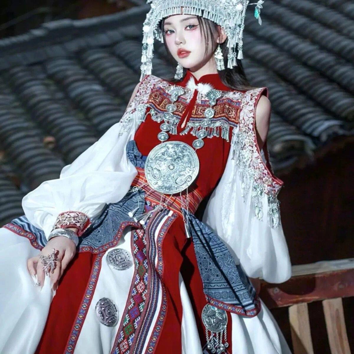苗疆少女服装阿卯苗族服装女礼服土家族少数民族全套旅拍演出服装