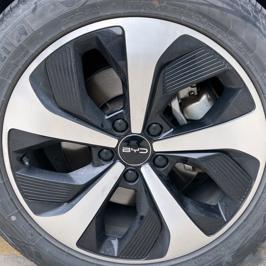适用比亚迪秦PLUS轮毂盖秦EV 秦L 秦dmi 秦Pro车轮胎盖装饰标志盖
