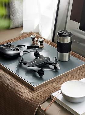 现代样板间卧室飘窗书桌摄影主题儿童房书房无人机摆件托盘组合品