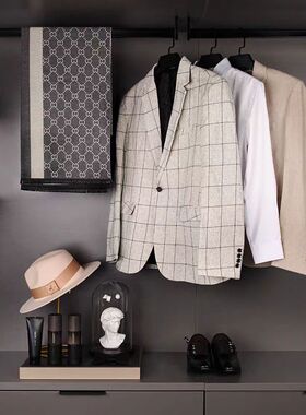 简约现代展厅样板间衣帽间软装饰品男士衣服摆件卧室衣柜组合套装