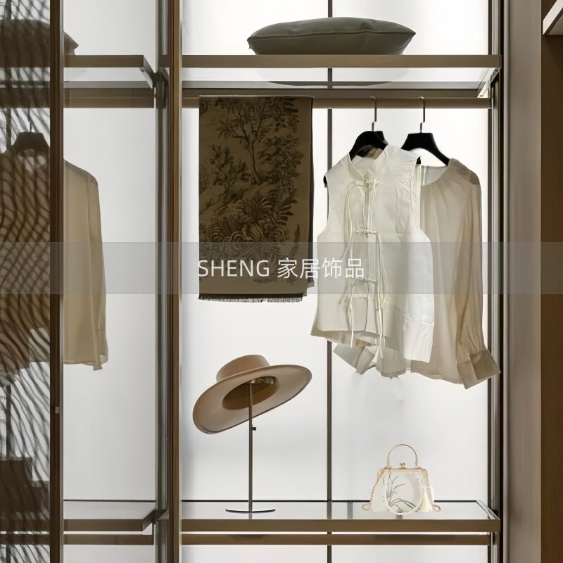 样板间新中式衣帽间衣柜装饰摆件外套上衣售楼处卧室设计师搭配