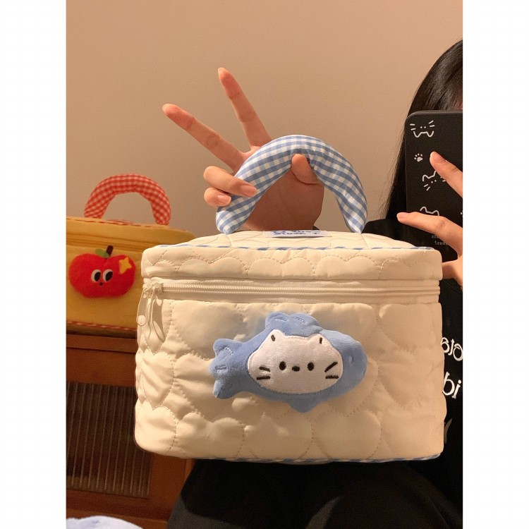 可爱手提苹果猫咪化妆包女便携大容量分区护肤品洗漱袋旅行收纳包