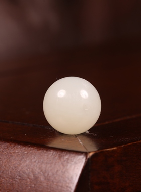 新疆和田玉籽料老型珠手链