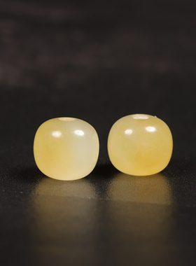 新疆和田玉籽料黄沁圆珠手串