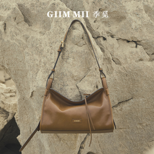 GIIM MII/季觅镬耳系列漫游包植鞣牛皮大容量通勤单肩斜挎枕头包