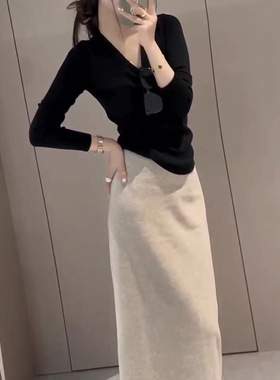 coss koko秋季新款黑色v领t恤打底衫高腰修身半身裙女