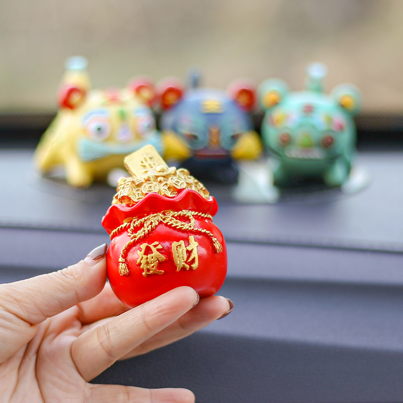 优选小老虎2021新款汽车摆件用品车载车内装饰品大全内饰女虎年吉