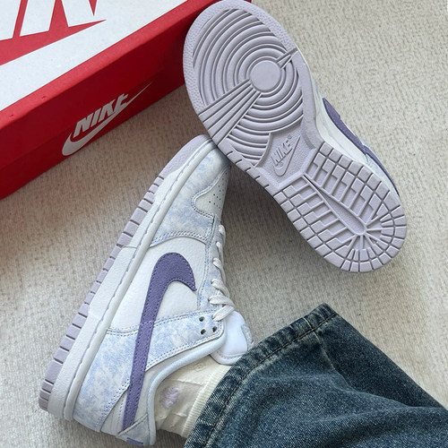 Nike耐克女子低帮复古轻便板鞋