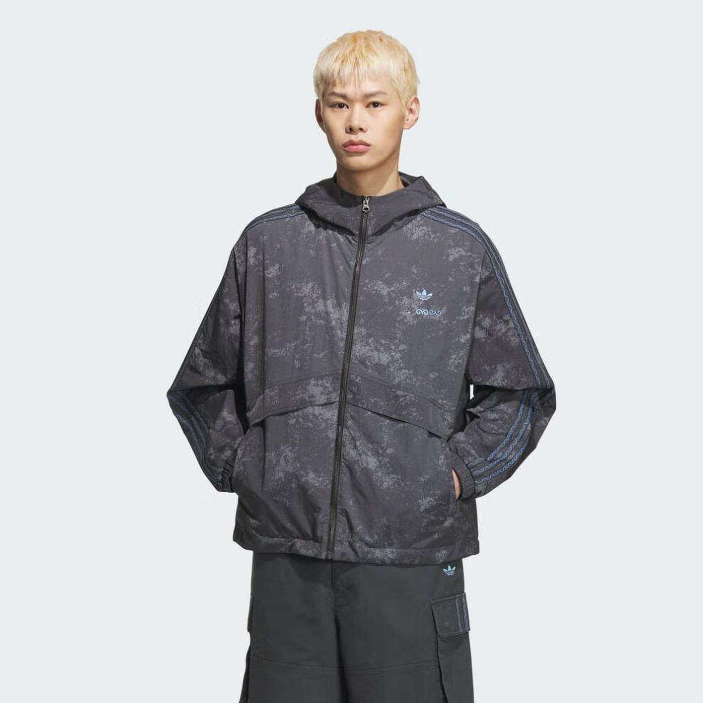 adidas阿迪达斯三叶草夹克男女25秋冬新款连帽运动休闲外套KC1433,运动服/休闲服装,运动茄克/外套,淘宝优惠券,粉丝福利购,淘宝优惠卷