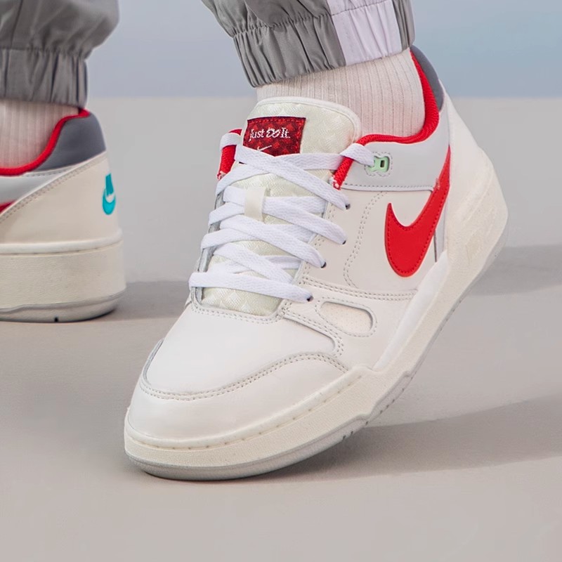 NIKE耐克男子运动休闲板鞋