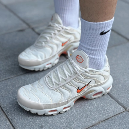 25新款Nike耐克男子AIR MAX PLUS轻便透气运动休闲跑步鞋DM0032