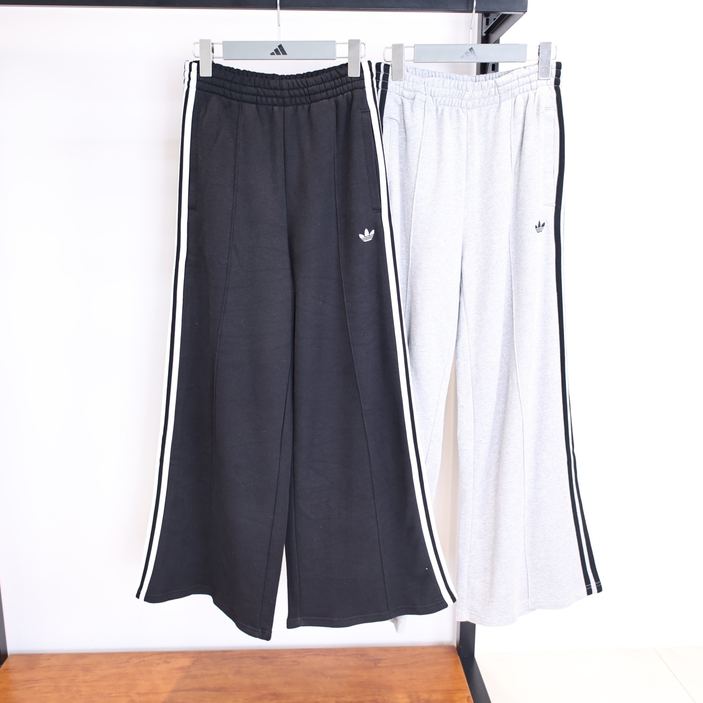 阿迪达斯女子运动加绒长裤阔腿裤