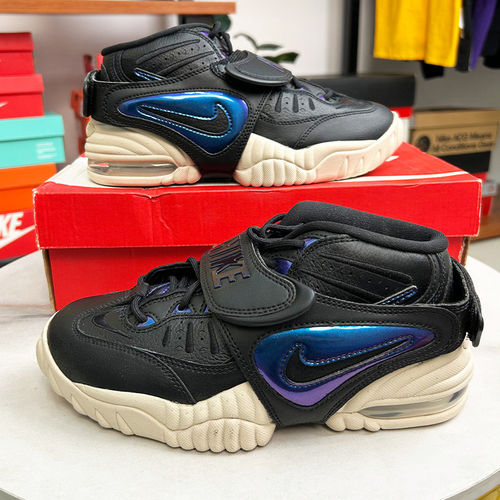Nike耐克女子魔术贴运动篮球鞋