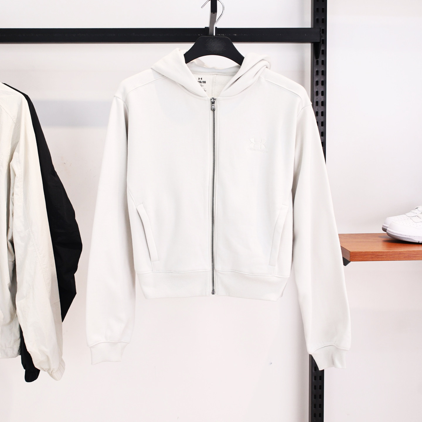 安德玛女卫衣运动休闲连帽外套