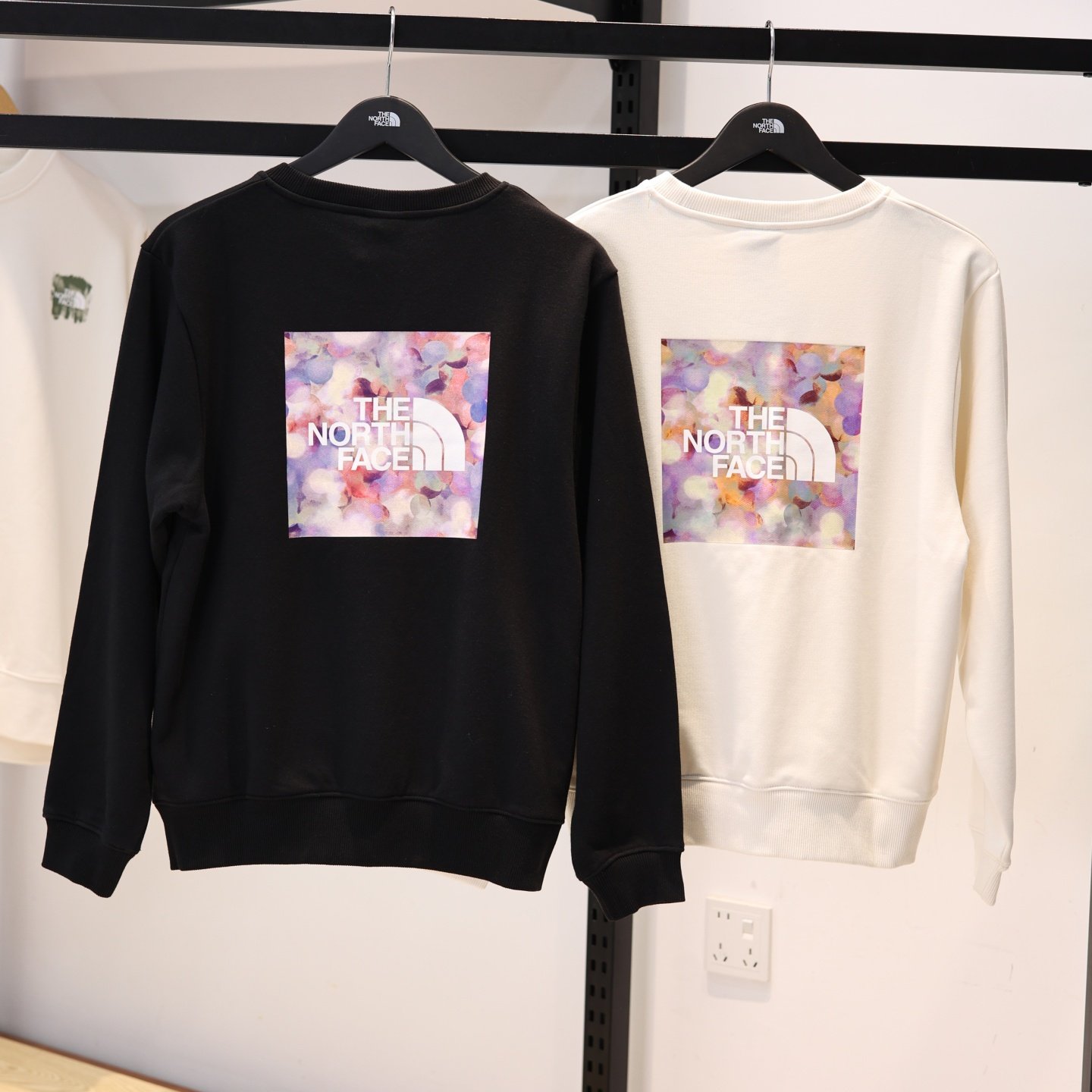 北面女户外印花LOGO宽松针织卫衣