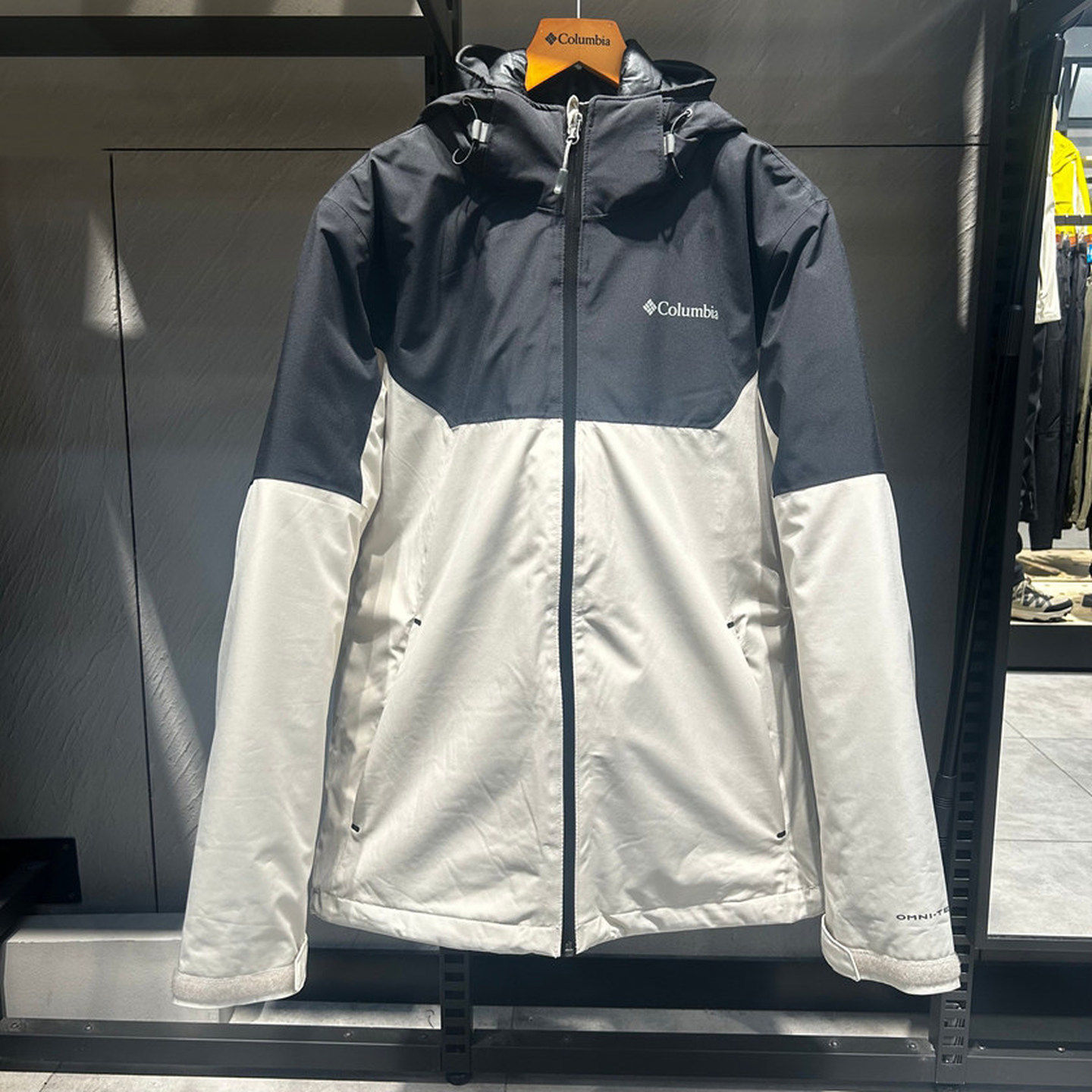 秋冬款Columbia哥伦比亚男士户外羽绒内胆三合一防水冲锋衣WE6671