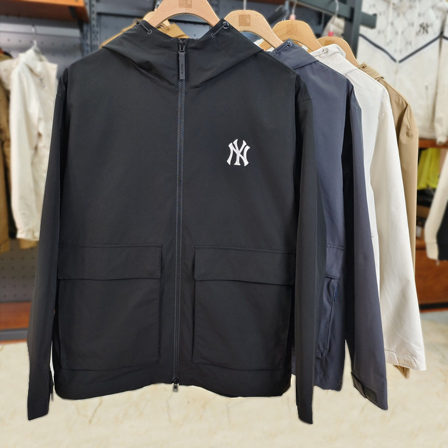 MLB冲锋衣男女秋季NY小标连帽大口袋情侣休闲夹克外套3AWJB0144