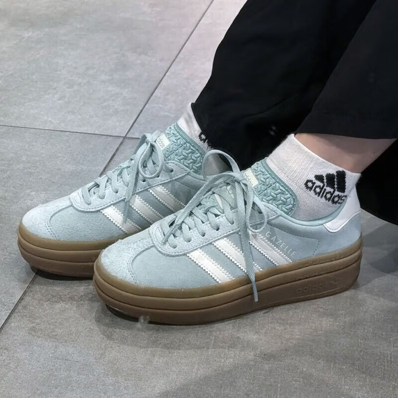 adidas阿迪达斯三叶草女鞋25秋季新款GAZELLE BOLD运动板鞋JS3902
