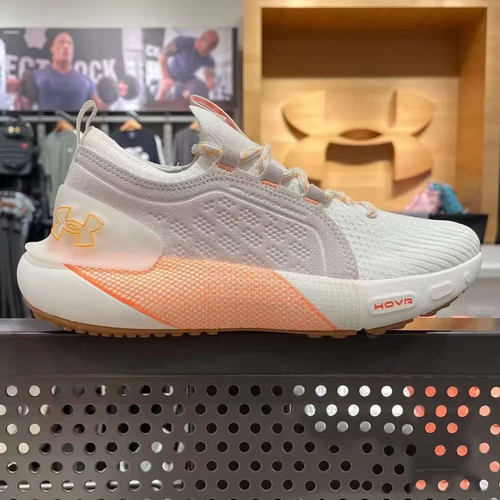 安德玛UA秋冬新款HOVR Phantom 3 SE女子绒面革运动跑步鞋3026647