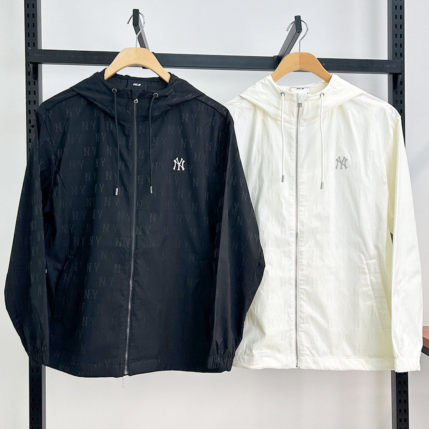 MLB男女2025新款NY暗纹老花连帽防泼水情侣运动夹克外套3AWJM0453