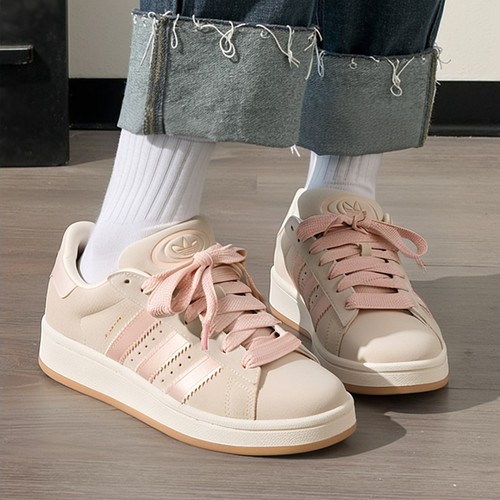 阿迪达斯女子秋冬运动休闲板鞋