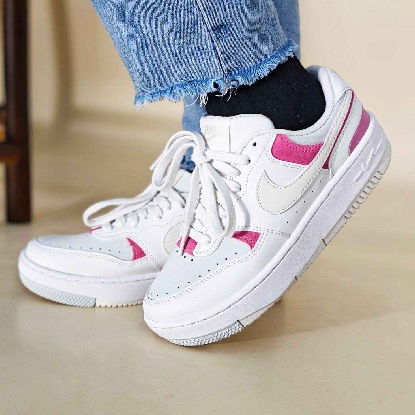 Nike耐克女子运动鞋25秋冬新款GAMMA FORCE NB耐磨休闲板鞋IO2086