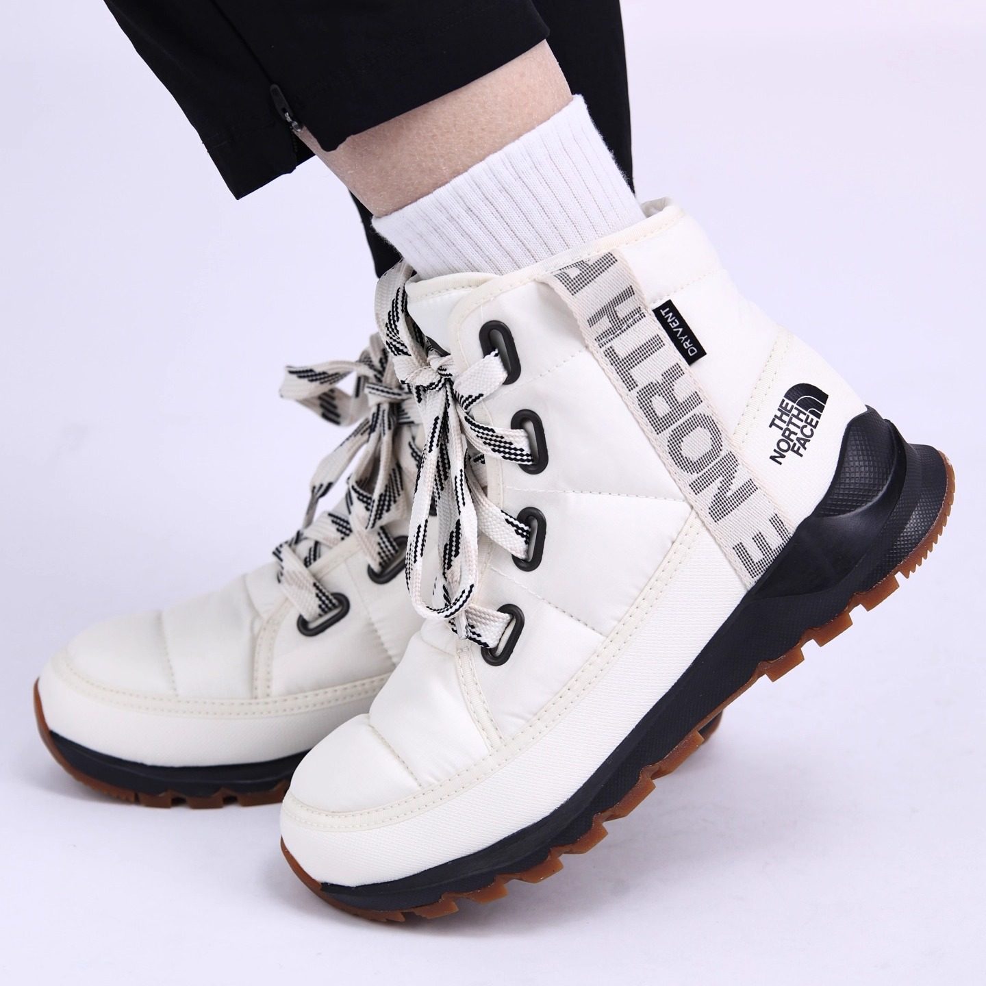 TheNorthFace北面女士短靴秋冬款户外防水加绒保暖高帮雪地靴817W