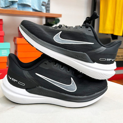 NIKE耐克女子气垫跑步鞋WINFLO 9网面透气Zoom缓震运动鞋DD8686