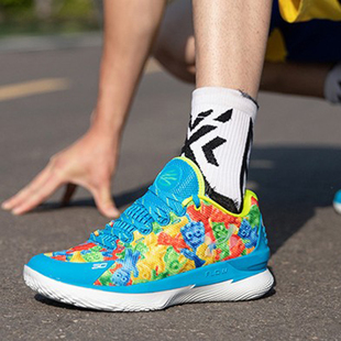 跑步鞋 UA安德玛库里1 运动轻便透气篮球鞋 男鞋 3025633 北极光