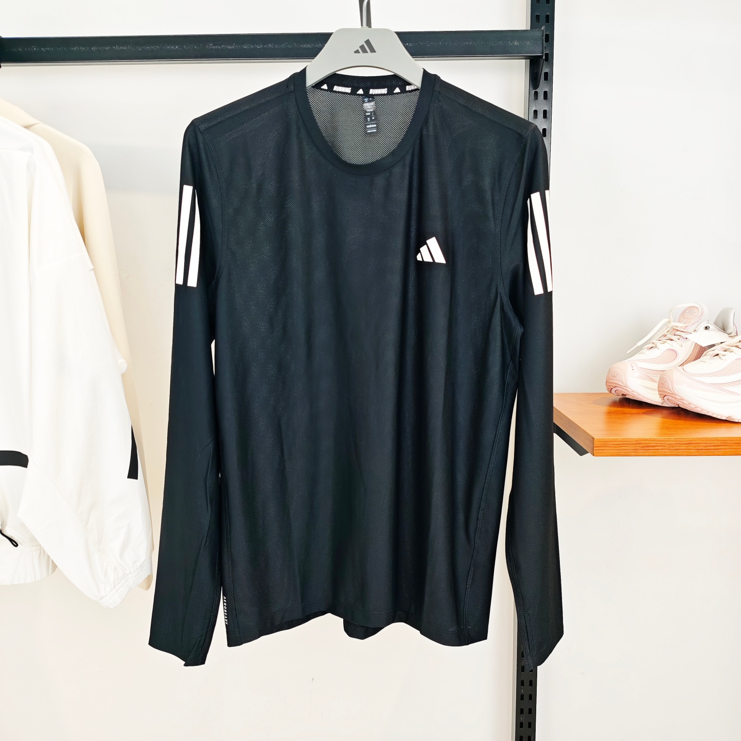 阿迪达斯男舒适轻薄运动休闲T恤