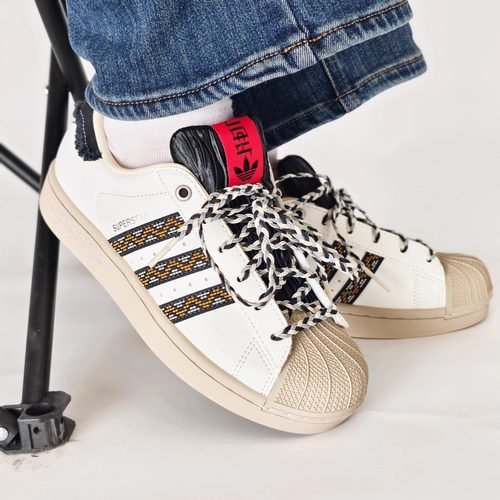 阿迪达斯男女鞋民族风板鞋